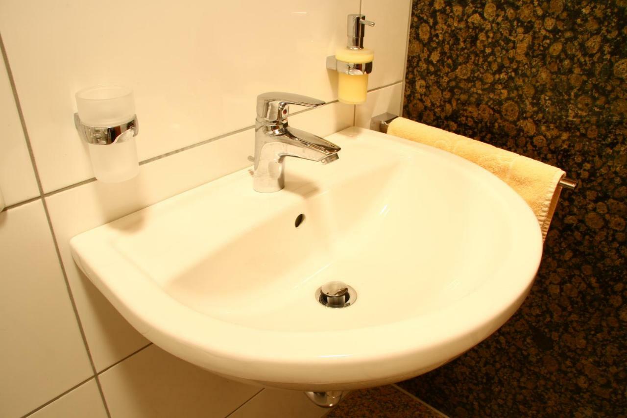 Bistro Im Ring Bed & Breakfast Quiddelbach Dış mekan fotoğraf