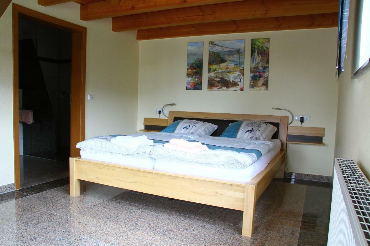 Bistro Im Ring Bed & Breakfast Quiddelbach Dış mekan fotoğraf