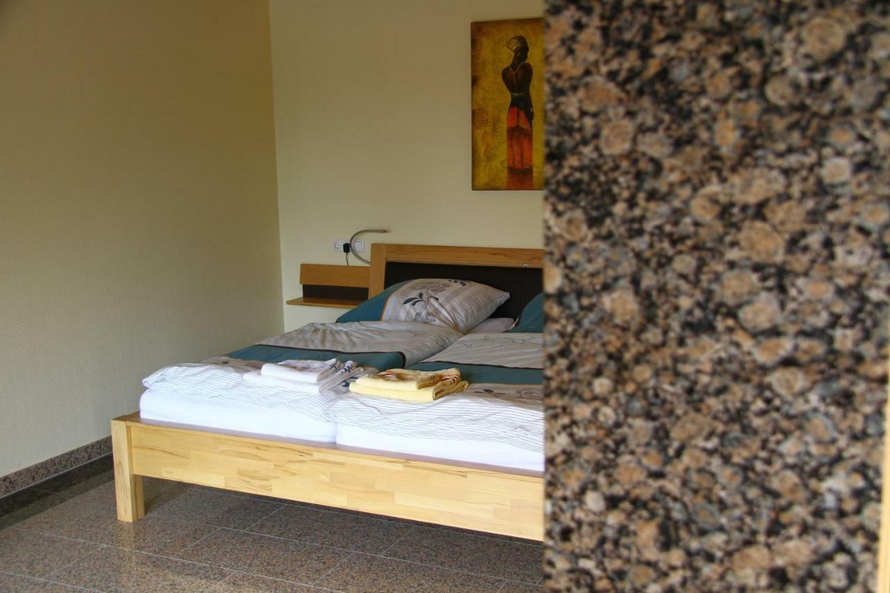 Bistro Im Ring Bed & Breakfast Quiddelbach Dış mekan fotoğraf