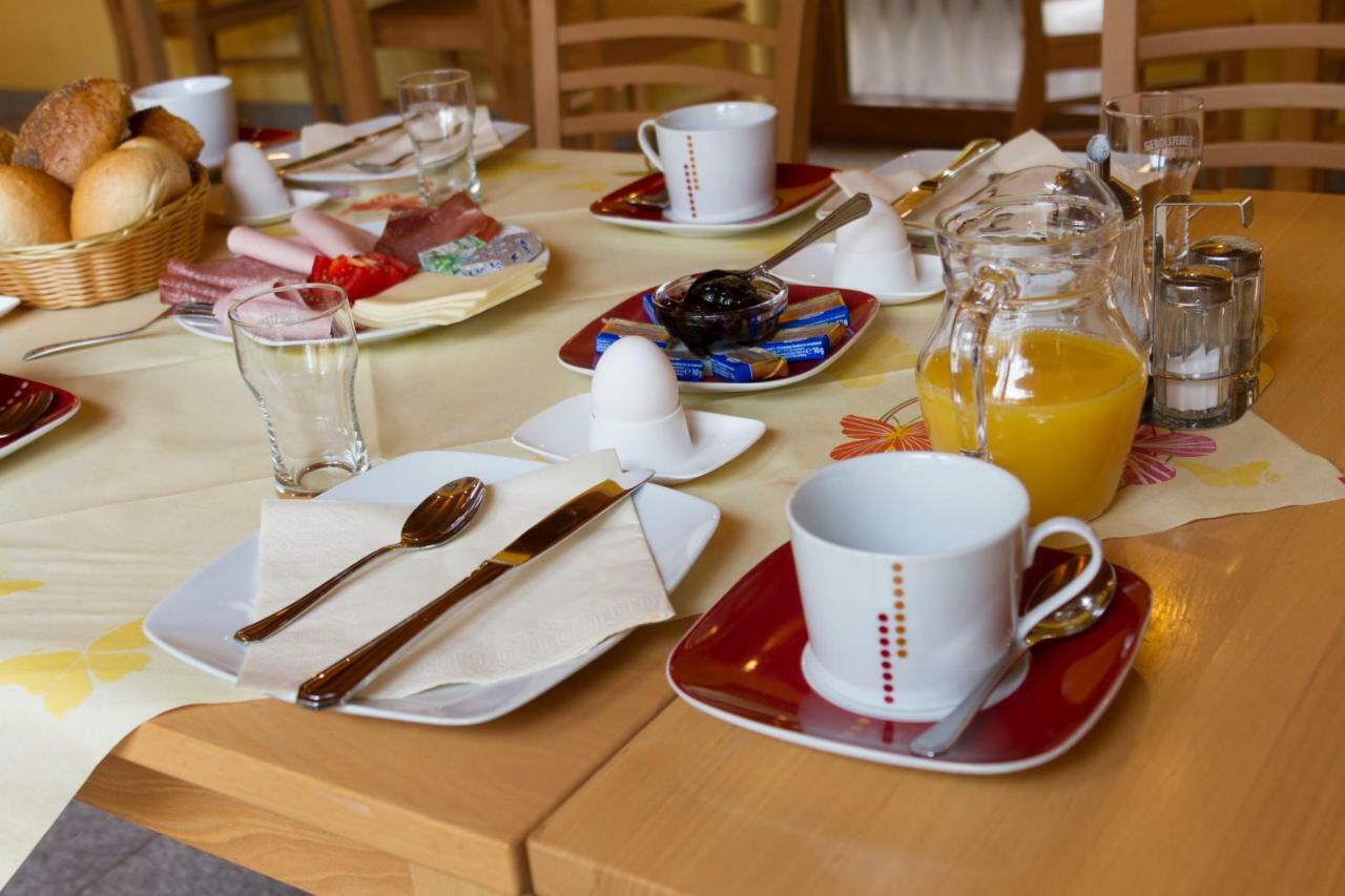 Bistro Im Ring Bed & Breakfast Quiddelbach Dış mekan fotoğraf